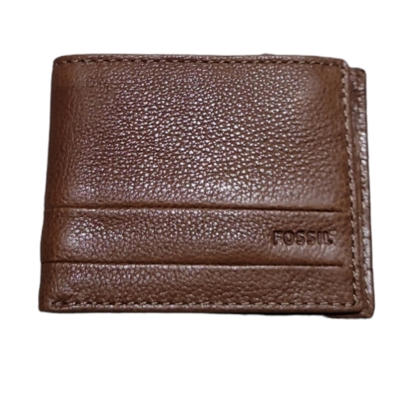 Fossil Wallet - Picture 1 of 3